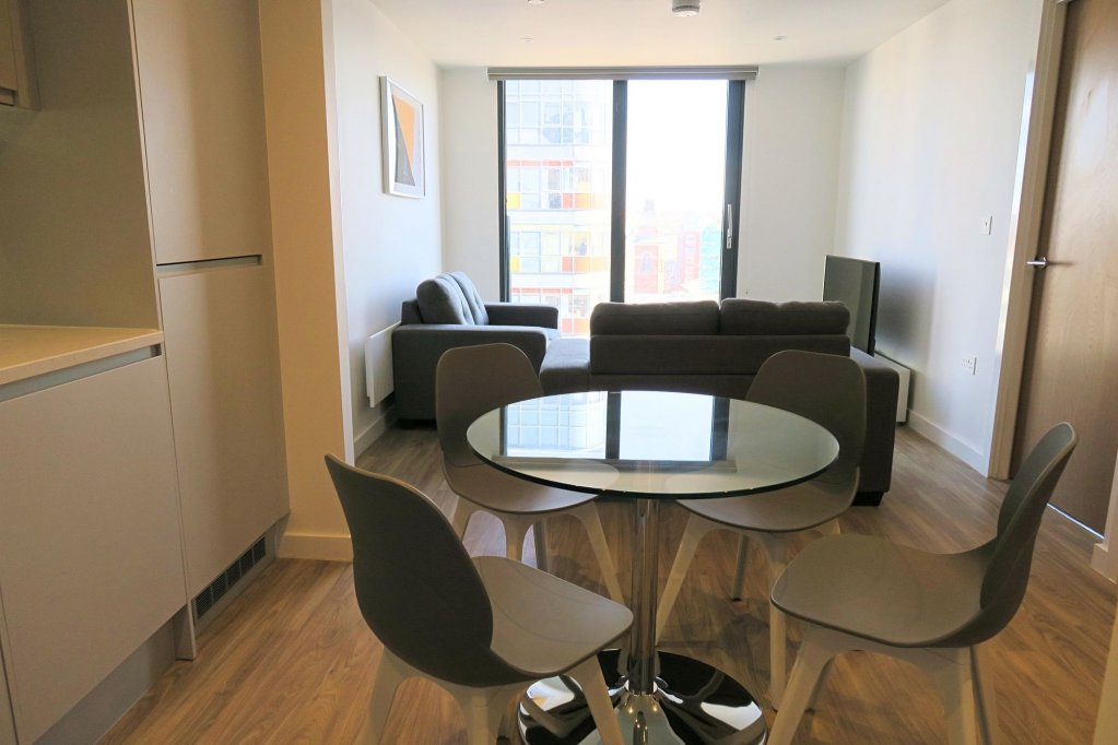 quay apartments manchester