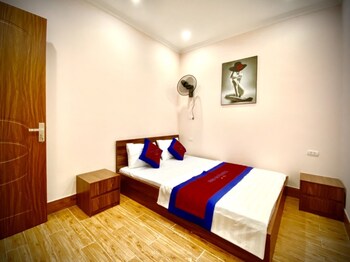 ngoc khanh hotel