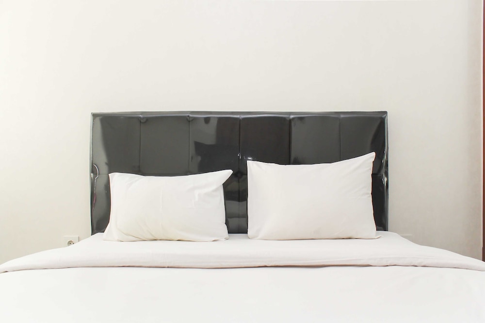 nice and elegant studio at riverview jababeka apartment