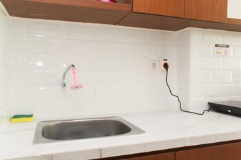 nice and elegant studio at riverview jababeka apartment
