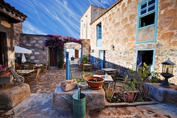 hotel rural cuatro esquinas