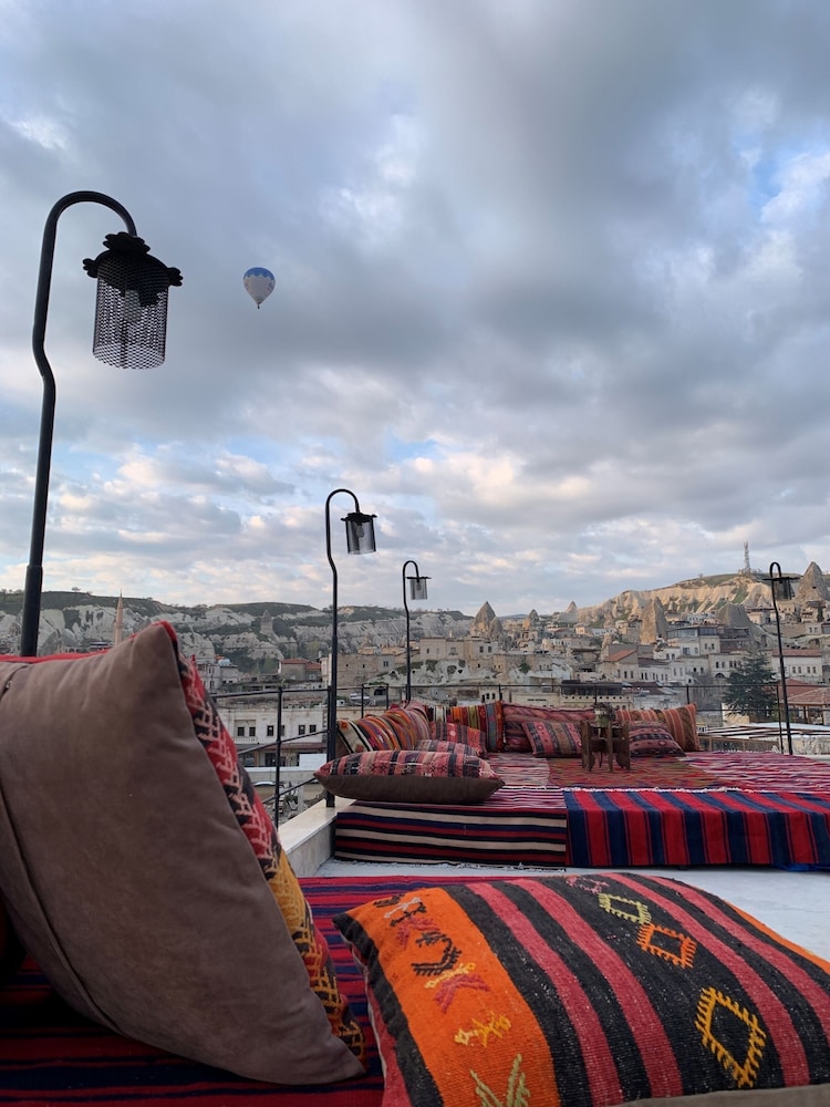 kayra cave suites