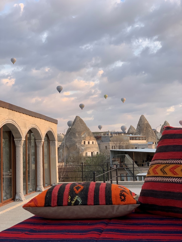 kayra cave suites