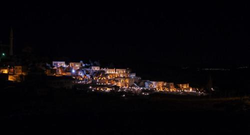 kalsedon cave suites