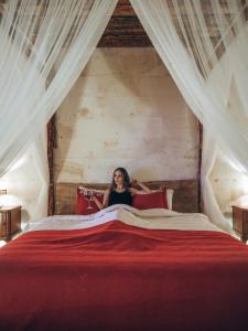 kalsedon cave suites