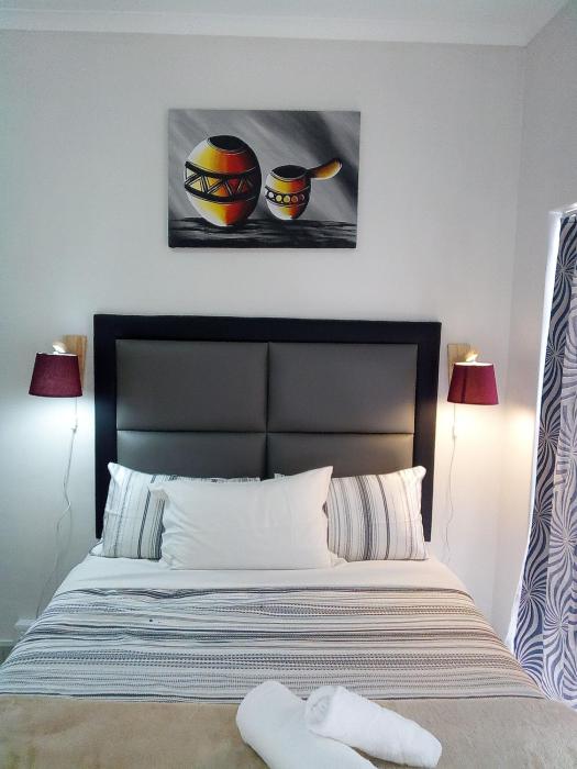 monument western guesthouse