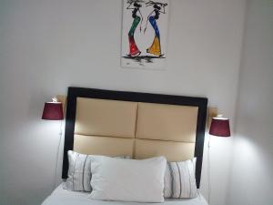 monument western guesthouse