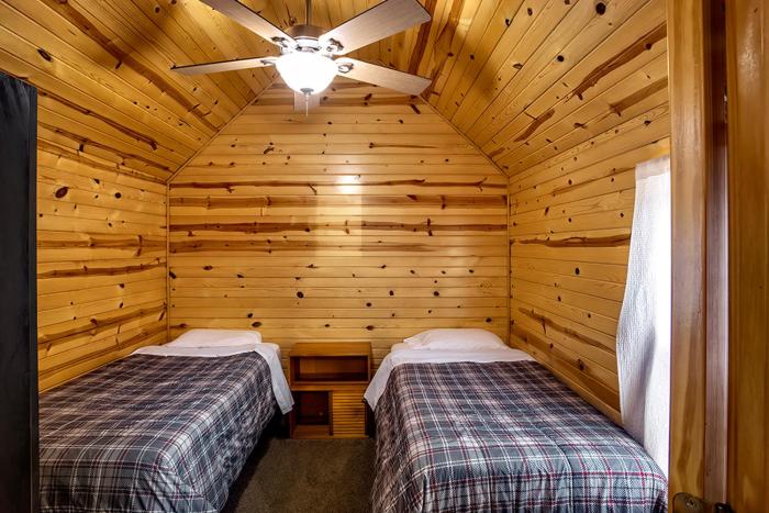 big river escape riverside cabins