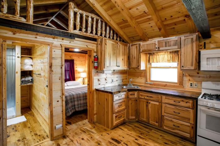 big river escape riverside cabins