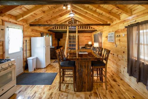 big river escape riverside cabins