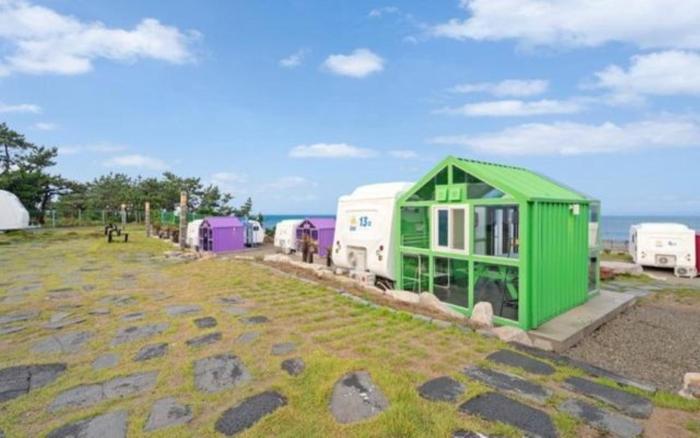 pohang guryongpo unis bada caravan