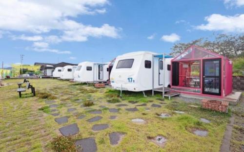 pohang guryongpo unis bada caravan