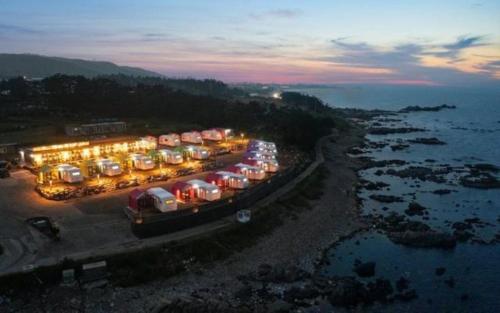 pohang guryongpo unis bada caravan