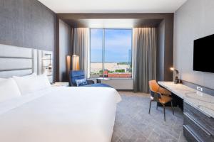 renaissance oklahoma city downtown bricktown hotel