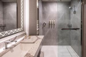 renaissance oklahoma city downtown bricktown hotel