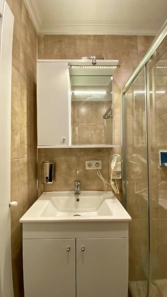 heaven suite hotel