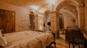 serenus cave suites