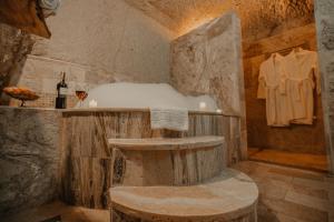 serenus cave suites