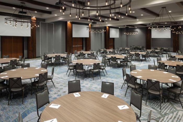 embassy suites by hilton bowling green