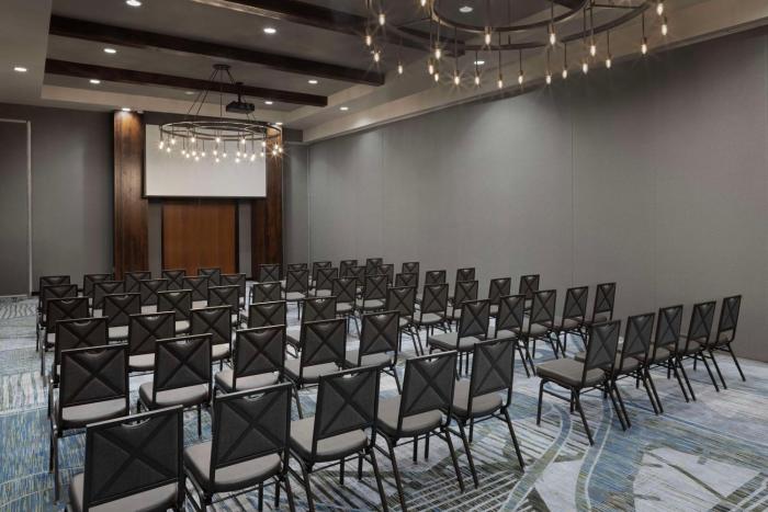 embassy suites by hilton bowling green