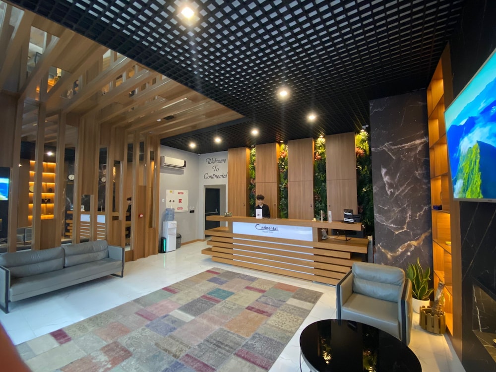 continental airport hotel