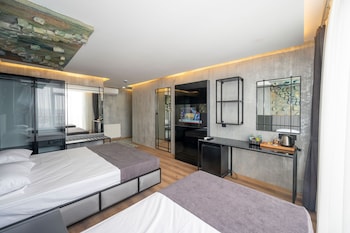 continental airport hotel