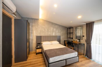 continental airport hotel