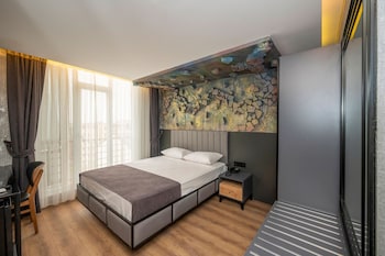 continental airport hotel