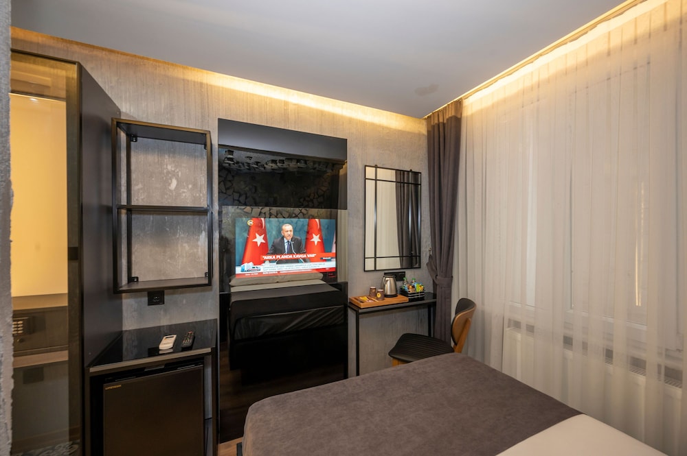 continental airport hotel