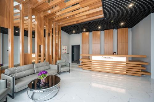 continental airport hotel
