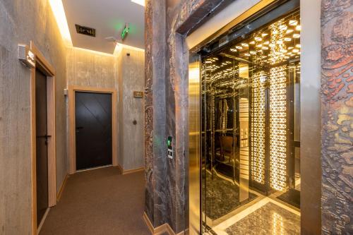 continental airport hotel