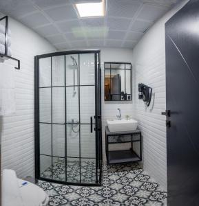 continental airport hotel