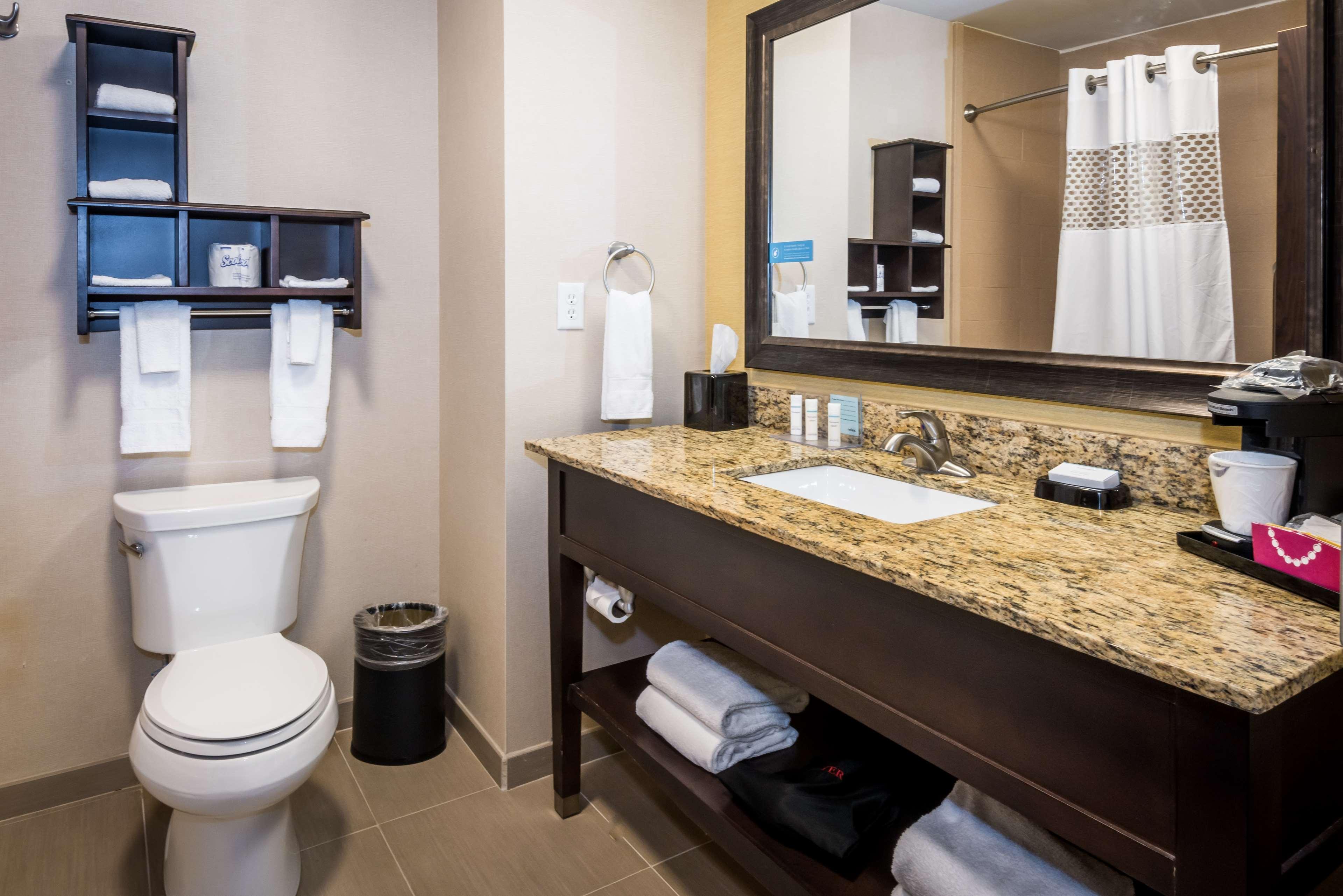 hampton inn indianapolis nw zionsville