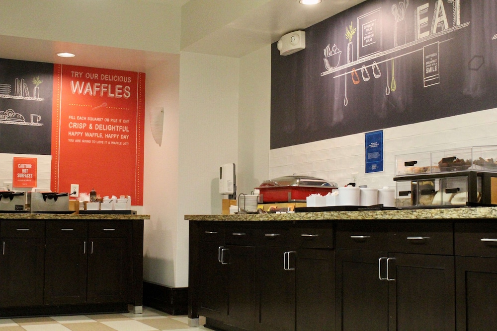 hampton inn indianapolis nw zionsville