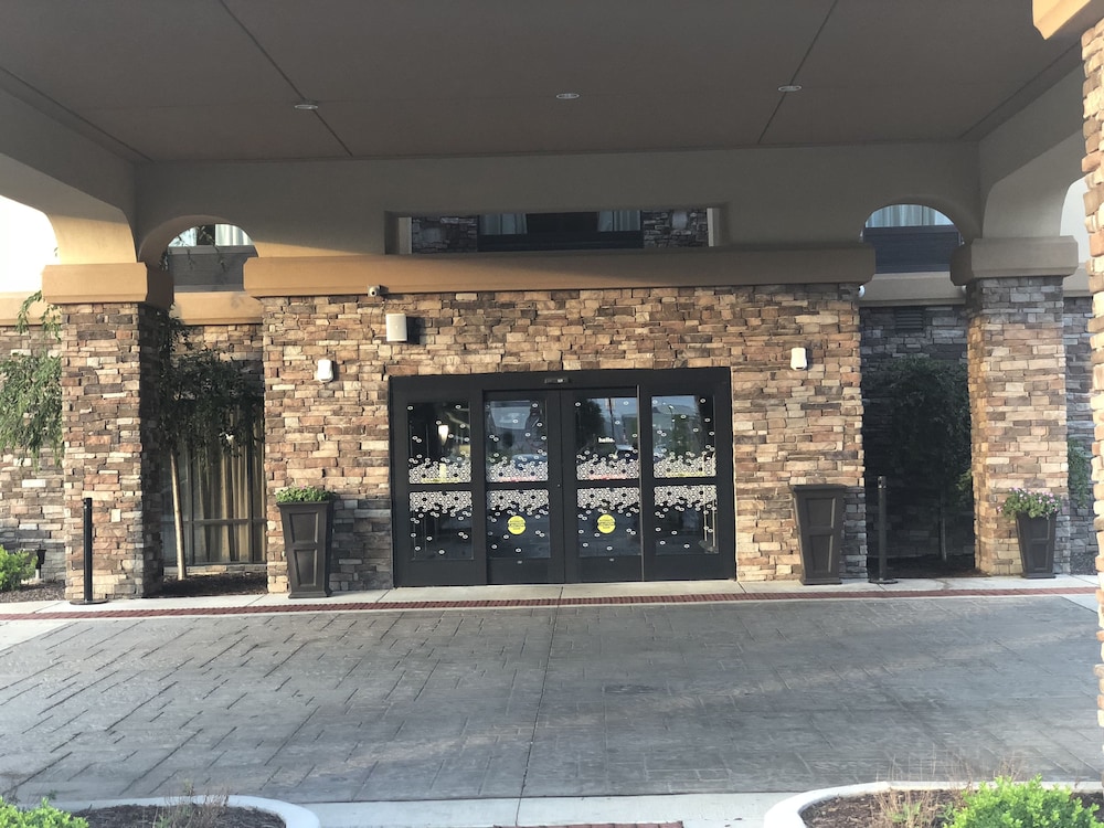 hampton inn indianapolis nw zionsville