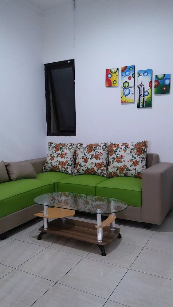 cozy residence muwardi jakarta