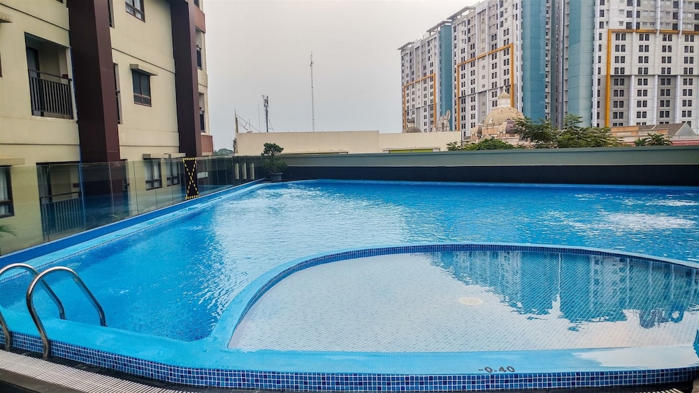 nice and cozy studio apartment at atria gading serpong residence