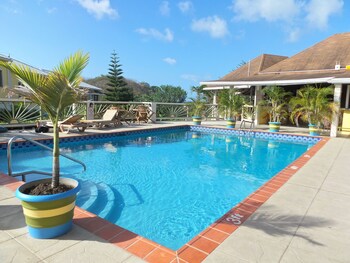 grooms beach villa and resort