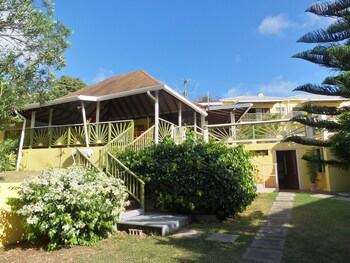 grooms beach villa and resort