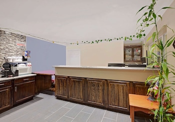 Super 8 By Wyndham Siloam Springs,Bentonville - Fayetteville>>Benton,2 star