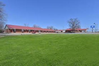 americas best value inn and suites siloam springs