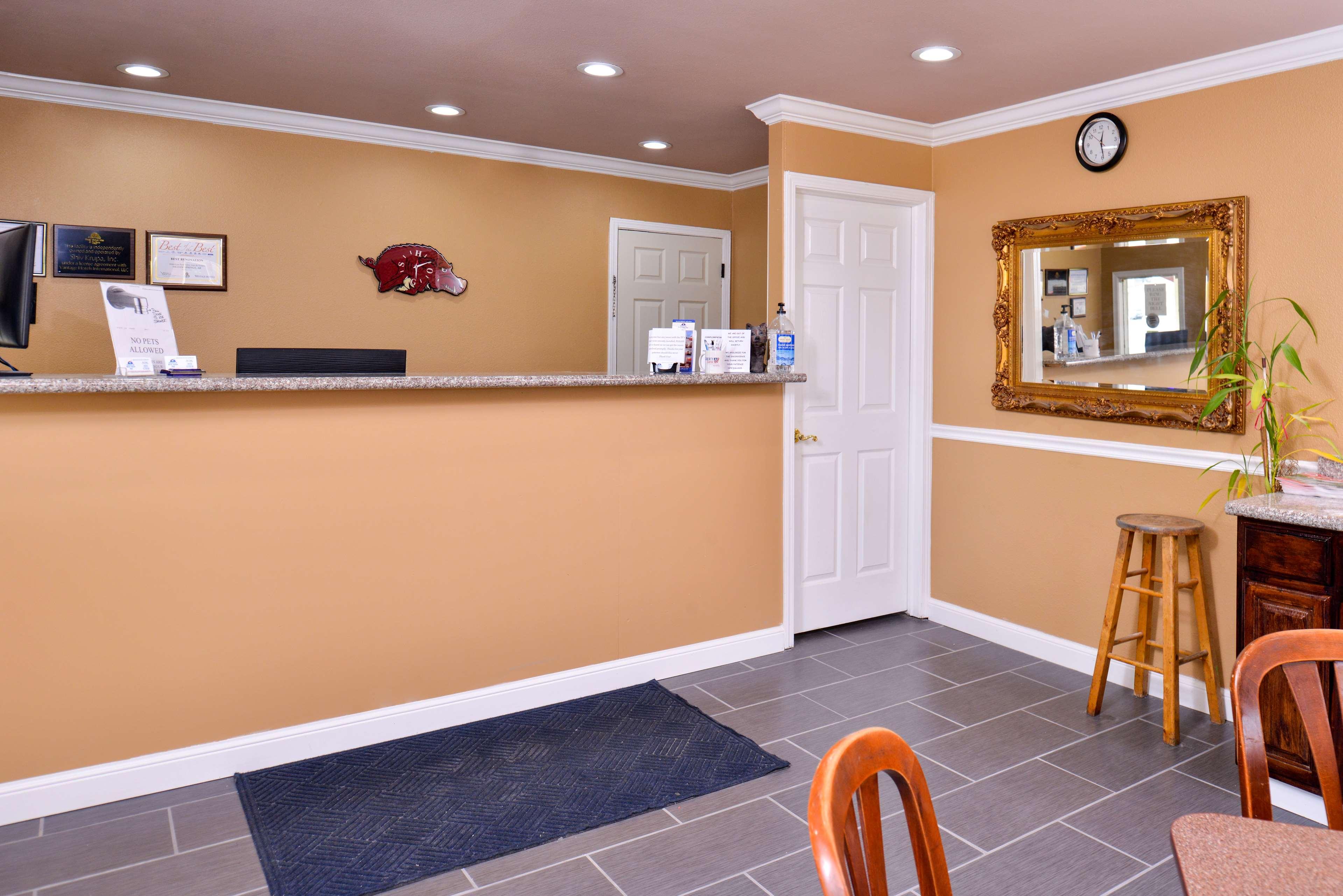 americas best value inn and suites siloam springs