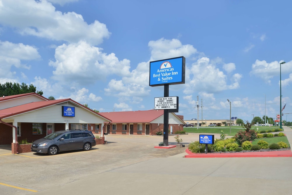 americas best value inn and suites siloam springs