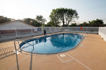 Americas Best Value Inn & Suites Siloam Springs,Benton>>Arkansas,2 star
