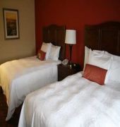 hampton inn and suites woodstock va