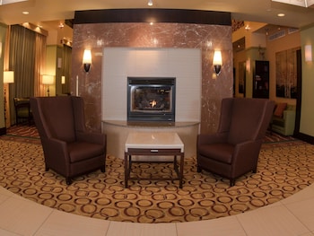 hampton inn and suites woodstock va