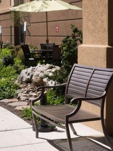 hampton inn and suites woodstock va