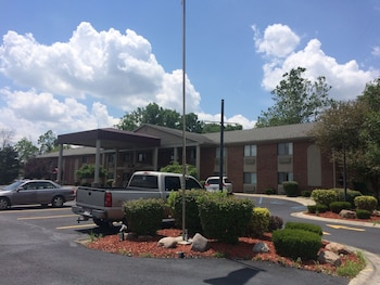americas best value inn and suites bluffton