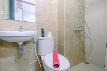 nice and comfy studio apartment at transpark cibubur