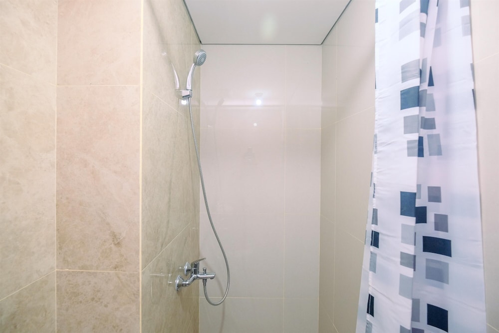 nice and comfy studio apartment at transpark cibubur